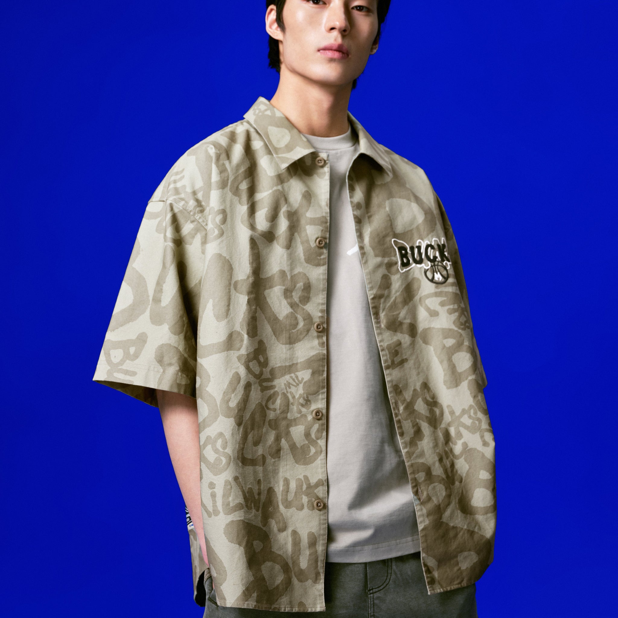 Milwaukee Bucks Oversized Shirt 